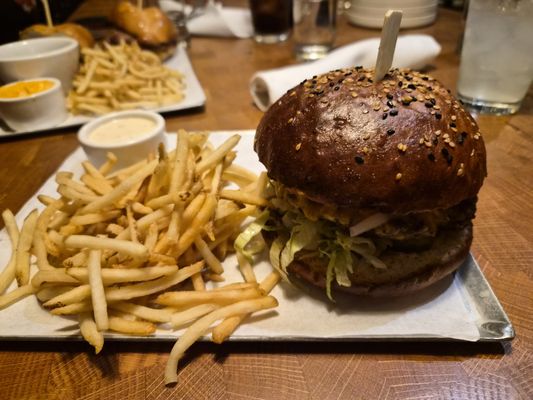 Cowiche Canyon Kitchen & Ice House Bar by null