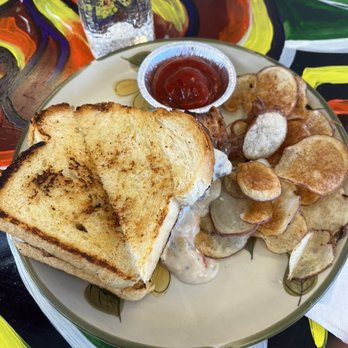 My Mom’s - Chicken Fried Chicken Sandwich with Green Chile Gravy and a side of fried potatoes - Breakfast & Brunch Near Me - Albuquerque, New Mexico My Mom’s - Chicken Fried Chicken Sandwich with Green Chile Gravy and a side of fried potatoes - Breakfast & Brunch Near Me - Albuquerque, New Mexico