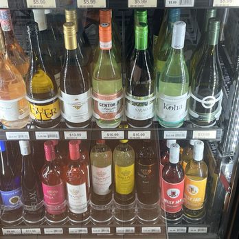 Barrel Blends Wine and Spirits Bridgeton - Beer, Wine & Spirits Near Me - Bridgeton, Missouri