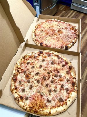 Manolo's Pizza & Empanadas by null