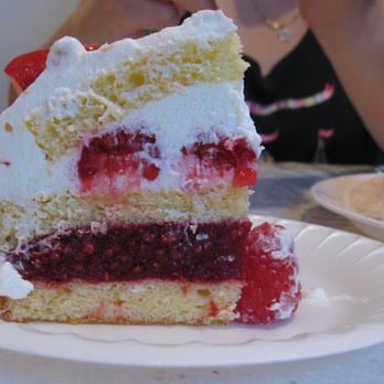 Paris Baguette - A slice of the same cake. - Bakeries Near Me - Flushing, New York Paris Baguette - A slice of the same cake. - Bakeries Near Me - Flushing, New York
