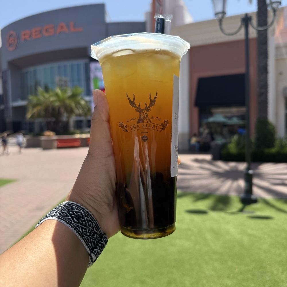 The Alley - Passion Fruit Green Tea - Bubble Tea Near Me - Irvine, California The Alley - Passion Fruit Green Tea - Bubble Tea Near Me - Irvine, California