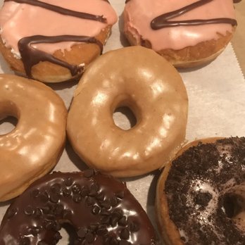 Dottie's Donuts - Strawberry Champagne x2, Ginger Snap x2, Double Chocolate, Cookie n Cream - Cafes Near Me - Philadelphia, Pennsylvania