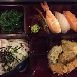 築地日本料理 - Sushi lunch set