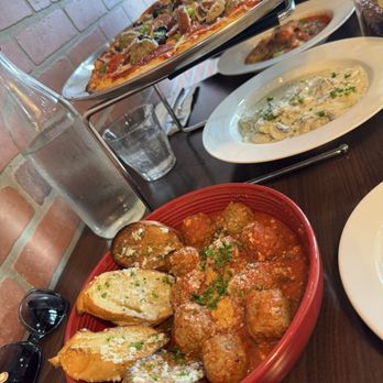 Aroma Italia - The spread - Pizza Near Me - Honolulu, Hawaii Aroma Italia - The spread - Pizza Near Me - Honolulu, Hawaii