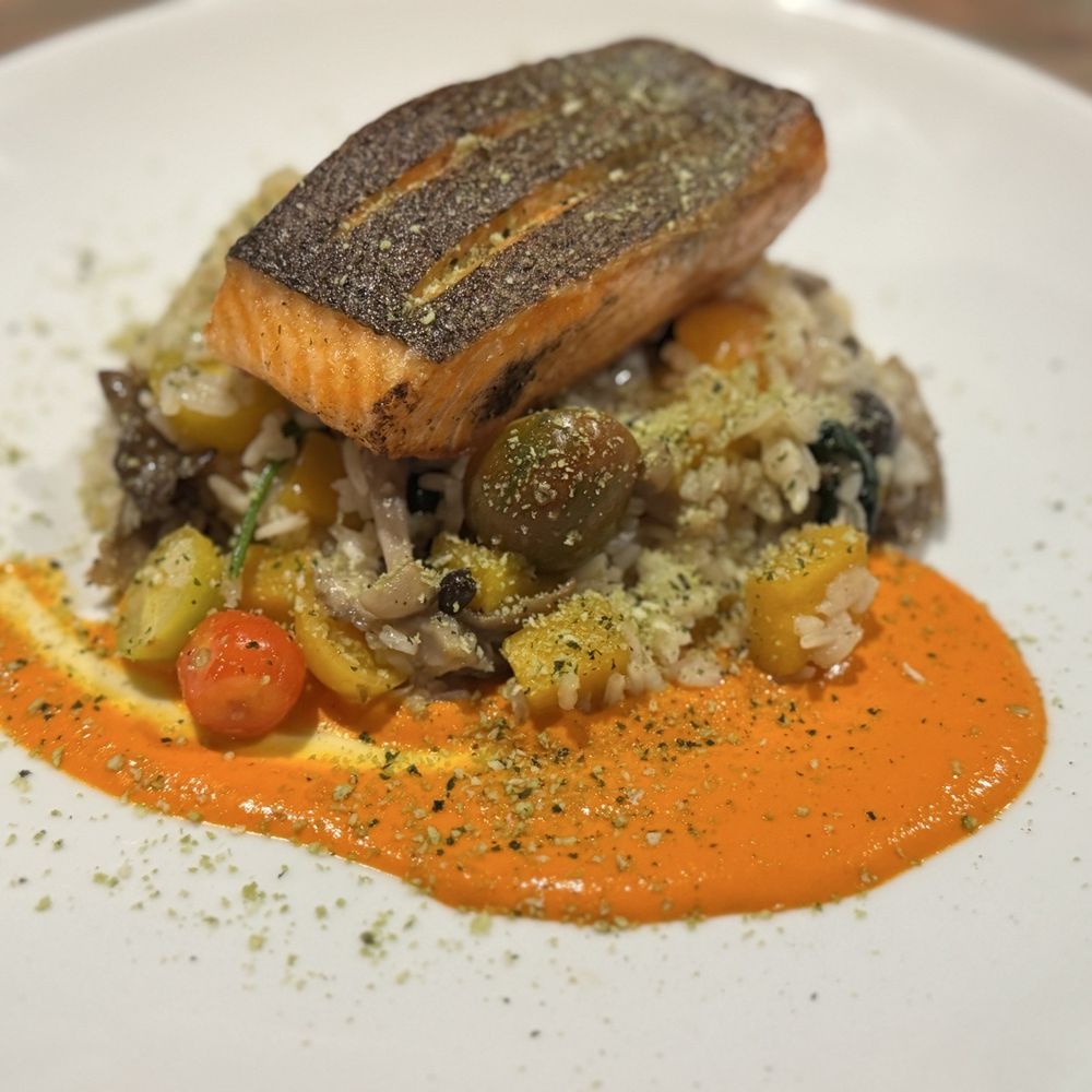 Market Tavern - King Salmon - New American Near Me - Lodi, California