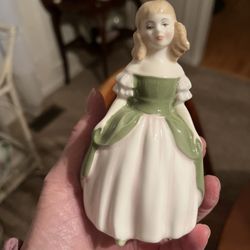Junk Appeal - Royal Doulton figurinw