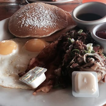 Lulu's Waikiki - Duece's Wild - one of the better choices for breakfast here. - Burgers Near Me - Honolulu, Hawaii Lulu's Waikiki - Duece's Wild - one of the better choices for breakfast here. - Burgers Near Me - Honolulu, Hawaii