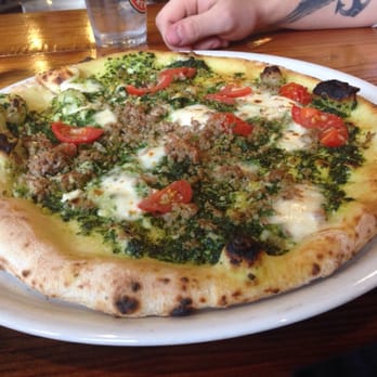 Il Lazzarone - Pizza Near Me - Saint Joseph, Missouri Il Lazzarone - Pizza Near Me - Saint Joseph, Missouri