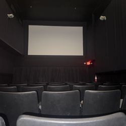 a/perture cinema - Movie screen, pre movie.