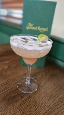 The Ground Round by null