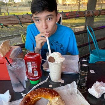 Brgr Stop - Burgers Near Me - Coconut Creek, Florida