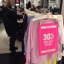 user provided Victorias Secret photo
