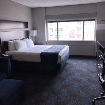 DoubleTree by Hilton - Hotels Near Me - St. Louis, Missouri