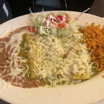 Xochipilli Taco Bar - Enchiladas Verdes - New Mexican Cuisine Near Me - Van Nuys, California Xochipilli Taco Bar - Enchiladas Verdes - New Mexican Cuisine Near Me - Van Nuys, California