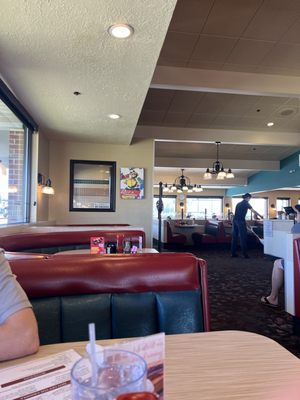 Dee's Family Restaurant by null