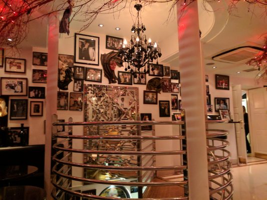 Signor Sassi by San Carlo - London by null
