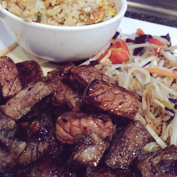 Teppanyaki Restaurant - Sirloin steak with stir fried vegetables and fried rice - Japanese Near Me - Manchester, XGM
