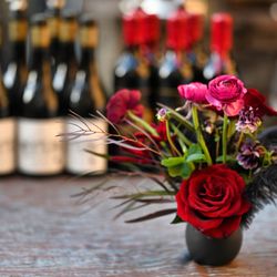 Bella Vita Floral Productions - Wine and flowers, what is better!