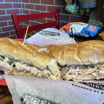 Firehouse Subs - Engineer (without tomato and onion) - Sandwiches Near Me - Danville, Virginia
