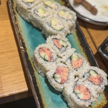 Sushi Maruyama - Top: Blue Crab California Roll Bottom: Spicy Tuna Roll - Japanese Near Me - San Mateo, California Sushi Maruyama - Top: Blue Crab California Roll Bottom: Spicy Tuna Roll - Japanese Near Me - San Mateo, California