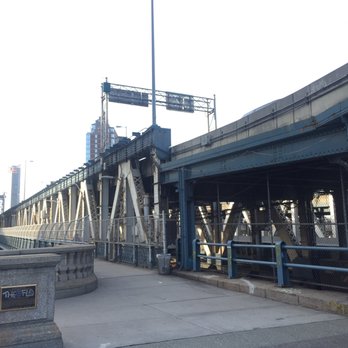 Manhattan Bridge - Brooklyn entrance to the Manhattan Bridge - Landmarks & Historical Buildings Near Me Manhattan Bridge - Brooklyn entrance to the Manhattan Bridge - Landmarks & Historical Buildings Near Me