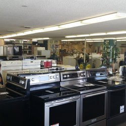 D & D Appliance - D&D Appliance showroom.