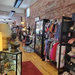 Mercer Place - Wide selection of good quality pieces for women with classic taste