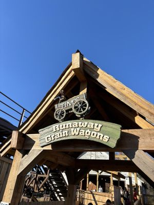 Vala's Pumpkin Patch & Apple Orchard by null