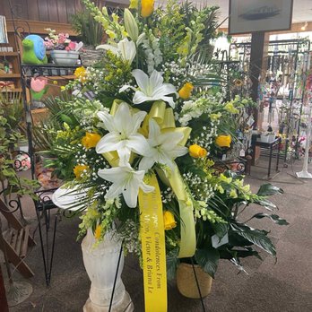 Ed Smith Flowers & Gifts - Florists Near Me - Dayton, Ohio