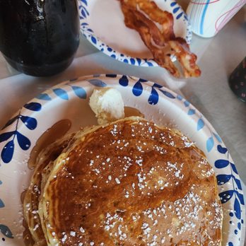 Piggy's Restaurant - Buttery pancakes.. no hot syrup though.  Maybe they'll consider adding that at some point - Breakfast & Brunch Near Me - Lake Harmony, Pennsylvania