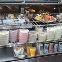 5th Street Bagelry - Cream cheese heaven