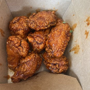 CM Chicken - Red Hot Sauce - Chicken Shop Near Me - Chicago, Illinois