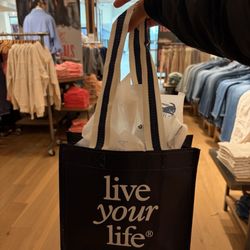 American Eagle Outfitters - Reusable bag