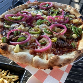 The Creek Eatery - BBQ Short Rib Pizza - Wine Bars Near Me - San Jose, California The Creek Eatery - BBQ Short Rib Pizza - Wine Bars Near Me - San Jose, California