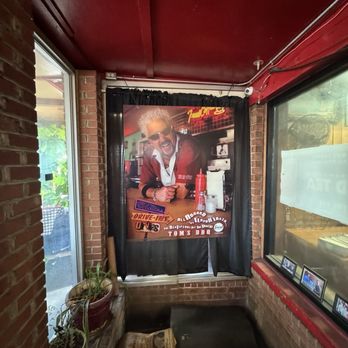 Toms Barbeque - Barbeque Near Me - Memphis, Tennessee