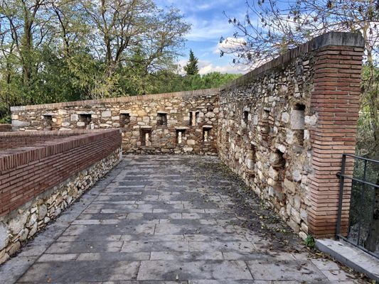 Muralles de Girona by null