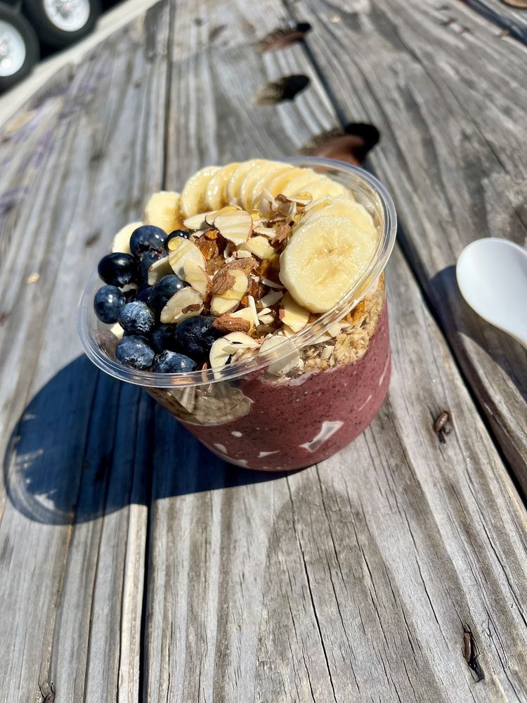 MOUNTAIN BERRY BOWLS KALISPELL Updated October 2024 48 Photos