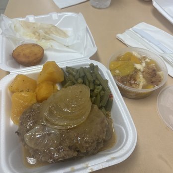 P & D Soulfood Kitchen - Cube steak, rutabaga, dressing (under the cube steak and gravy), peach cobbler - Soul Food Near Me - Orlando, Florida