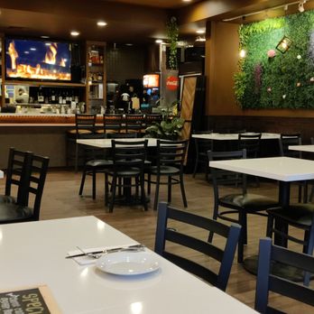 La Ciccia - Interior... very relaxing and pleasant! - Italian Near Me - Honolulu, Hawaii La Ciccia - Interior... very relaxing and pleasant! - Italian Near Me - Honolulu, Hawaii