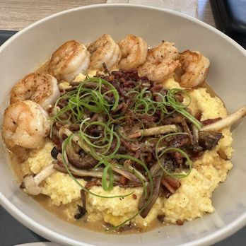 Honeybird - Shrimp and grits with a truck load of bacon and some savory shrooms - Chicken Shop Near Me - La Cañada Flintridge, California