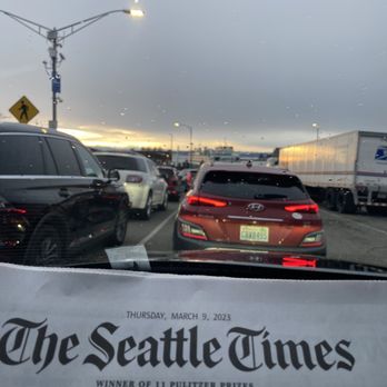 Bainbridge Island Ferry Terminal - Waiting for ferry to approach the dock. - Ferries Near Me - Bainbridge Island, Washington