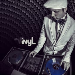 Del Vinyl Entertainment - Del Vinyl Entertainment