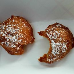 The only thing I got a photo of was the zeppolis... While they lasted.  I inhaled the food!