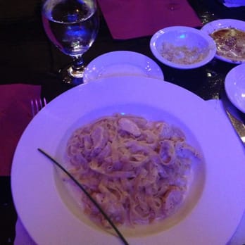 Operacaffe - Chicken Alfredo with added chicken. Amazing!!!! - Italian Near Me - San Diego, California Operacaffe - Chicken Alfredo with added chicken. Amazing!!!! - Italian Near Me - San Diego, California