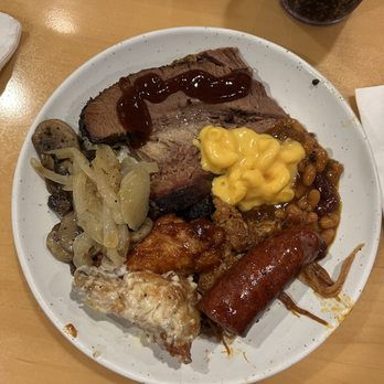 Shady Maple Smorgasbord - Do-It-Yourself Food Near Me - East Earl, Pennsylvania
