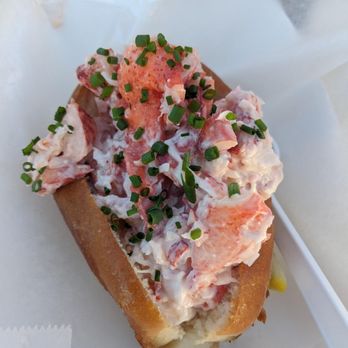 Bite Into Maine - Maine Lobster Roll - Seafood Near Me - Cape Elizabeth, Maine Bite Into Maine - Maine Lobster Roll - Seafood Near Me - Cape Elizabeth, Maine