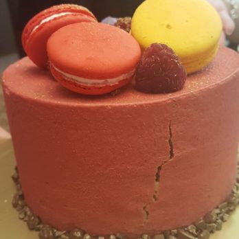 Daan Go Cake Lab - Desserts Near Me - Toronto, Ontario