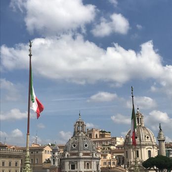 Piazza Venezia - Landmarks & Historical Buildings Near Me - Rome, RM