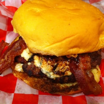 Lil Woody's - Fig and the Pig burger - Burgers Near Me - Seattle, Washington